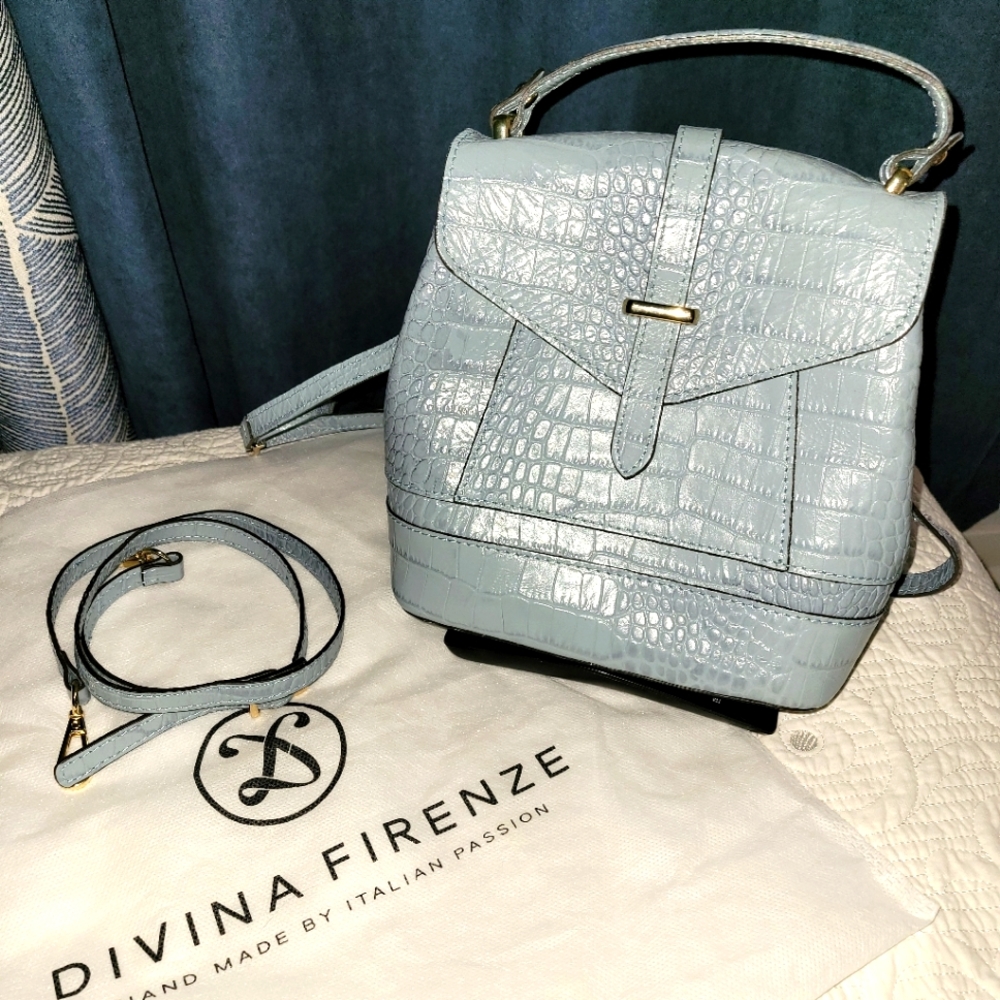 Italian Leather Purse, Like New, Divina Firenze